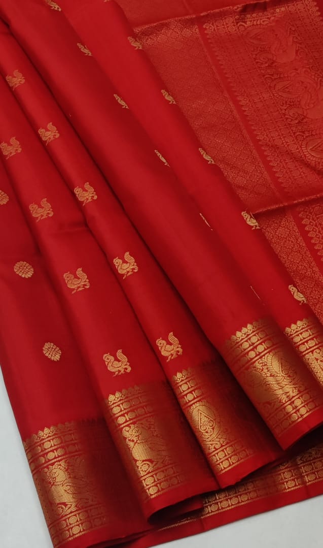 Kanchipuram Silk Saree featuring subtle buttis Silk